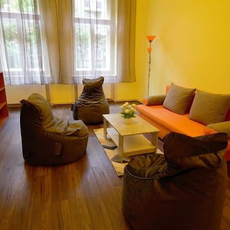 Comfort 2Bedrooms Quite Place!-Vinohrady Praag Buitenkant foto