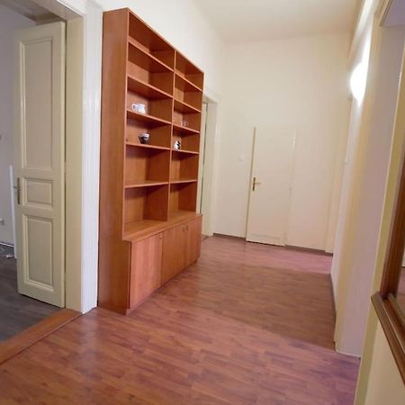 Comfort 2Bedrooms Quite Place!-Vinohrady Praag Buitenkant foto